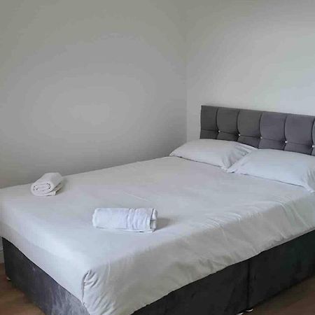 Catherine 5 Bedroom House Crewe Buitenkant foto