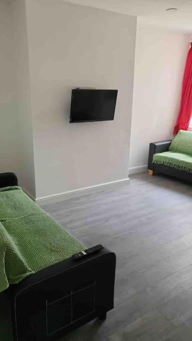 Catherine 5 Bedroom House Crewe Buitenkant foto