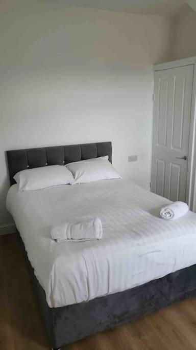 Catherine 5 Bedroom House Crewe Buitenkant foto