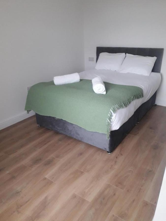 Catherine 5 Bedroom House Crewe Buitenkant foto