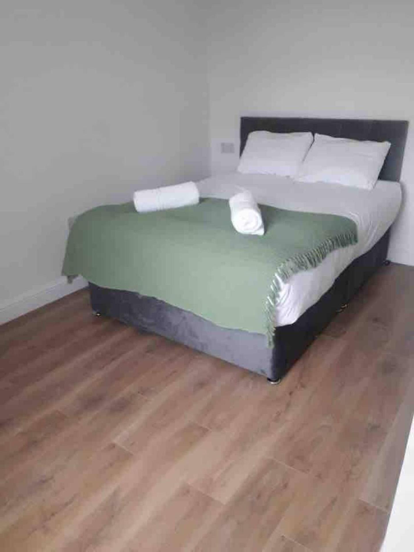 Catherine 5 Bedroom House Crewe Buitenkant foto